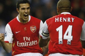 天博平台官网-Faker新星比赛局势复杂表现突出，澳大利亚队前途光明！赢得满堂喝彩